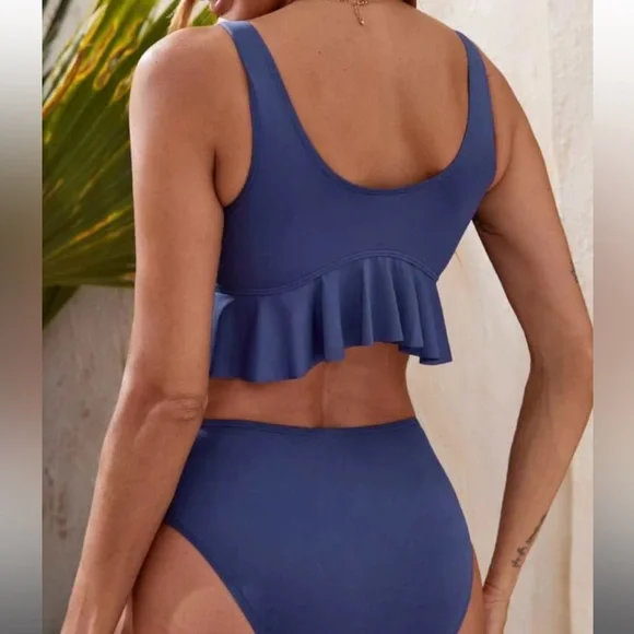 Ruffle Hem Knot Front Bikini Swimsuit ✨ - Picture 2 of 4